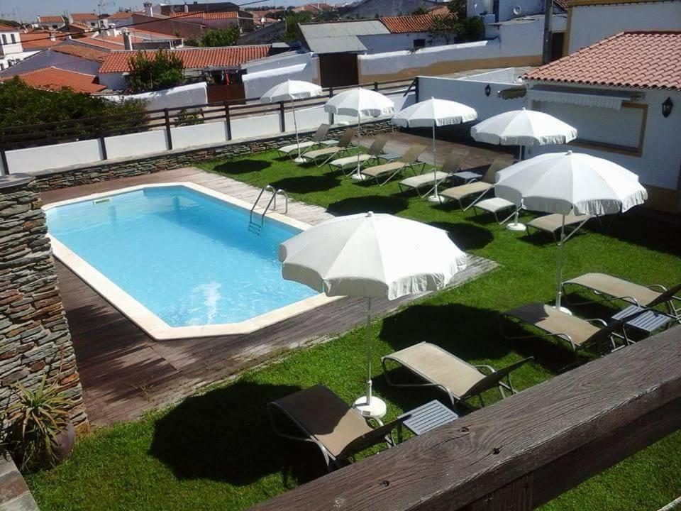 Casa Esquivel Villa Mourão Exteriör bild