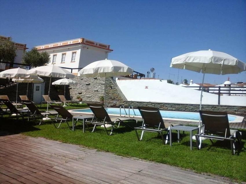 Casa Esquivel Villa Mourão Exteriör bild